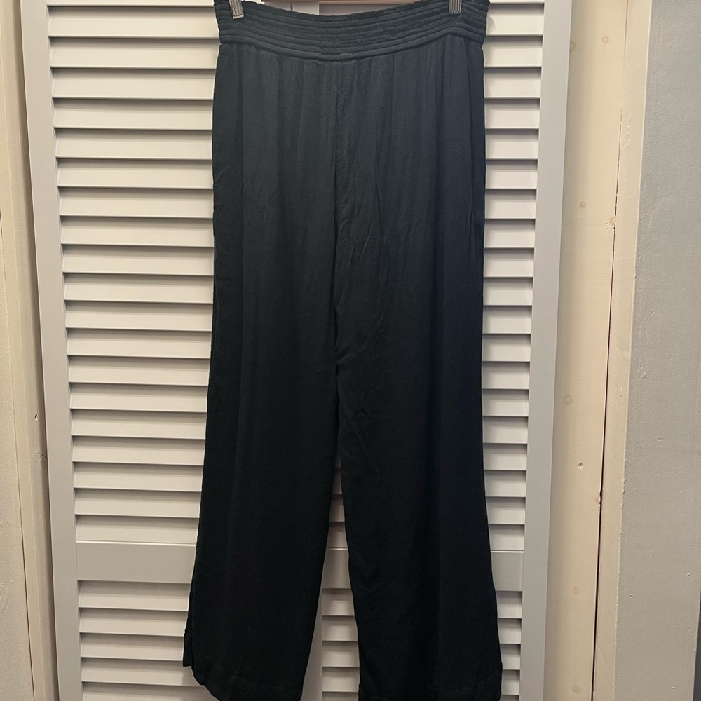 Abercrombie & Fitch black flowy pants - Picture 7 of 7